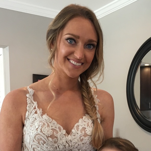 Meet your Posher, Katie - Picture 1 of 1